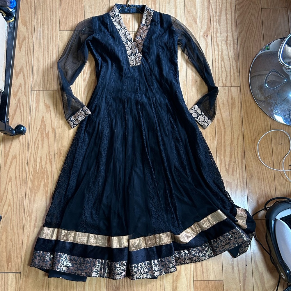 Black and gold long lengha (with pant and dupata)